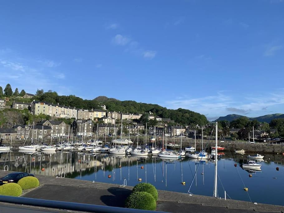 Apartmán Harbour Haven: Spectacular Views Porthmadog Exteriér fotografie