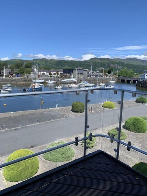 Apartmán Harbour Haven: Spectacular Views Porthmadog Exteriér fotografie